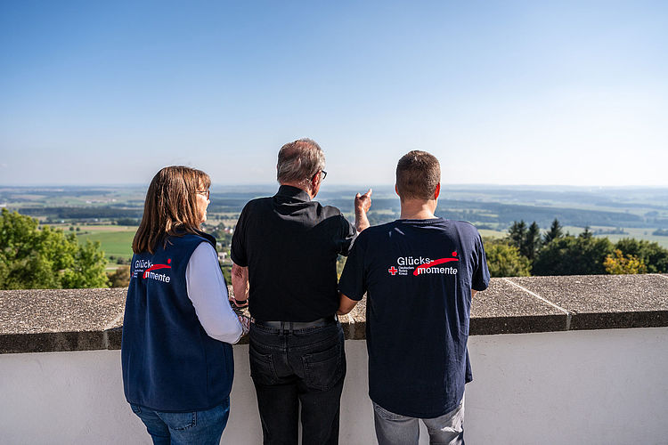 Glücksmomente mit Ausblick vom Bussen auf den Landkreis